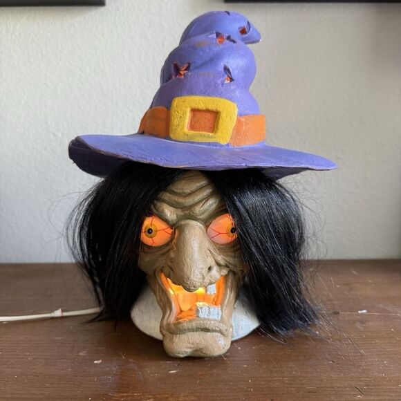 1993 Trendmasters Purple Hat Witch Light Up Working Halloween - Picture 1 of 9